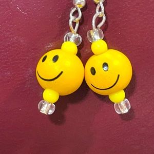 Happy face earrings: buy any 3 get 2 free